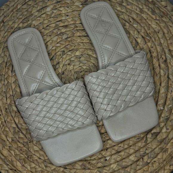 Soda Shoes - Breaded Sandal 7.5 Square Toe Women's in Cream | Wide Foot | Soda Slide-On